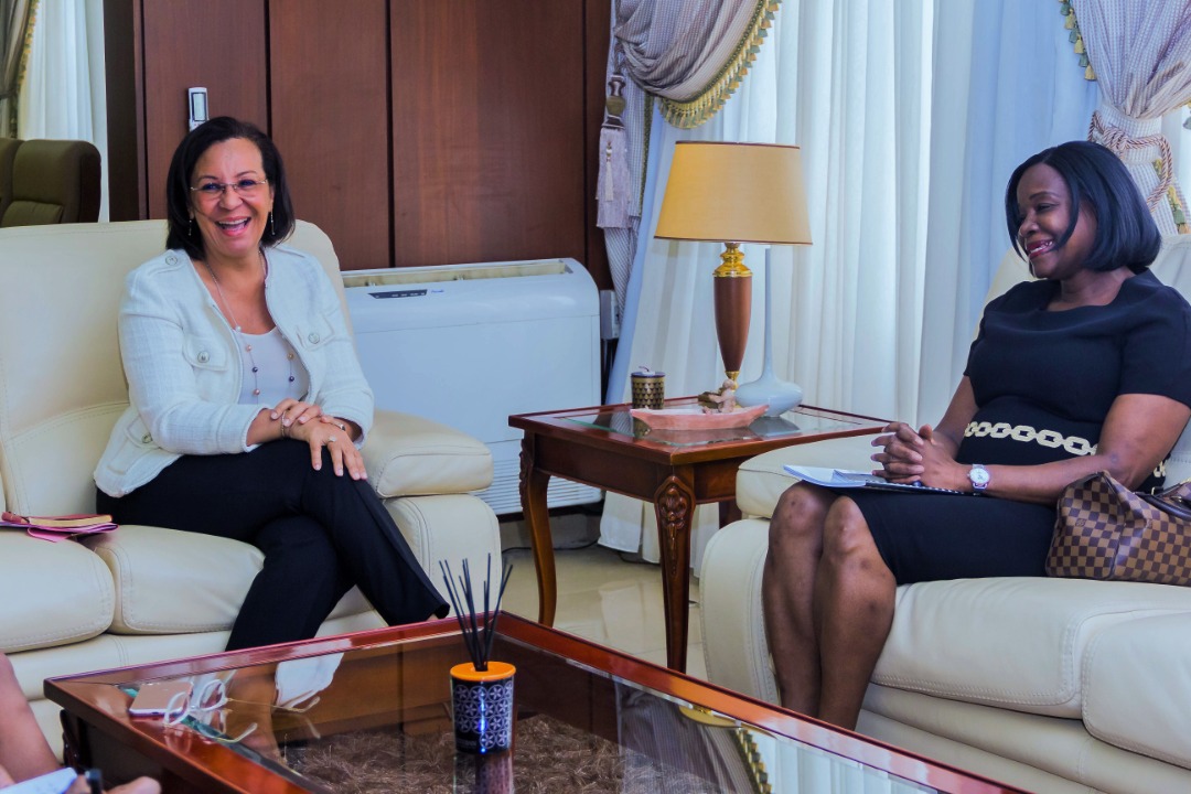 Madeleine BERRE a reçu la représente de la Banque Mondiale.