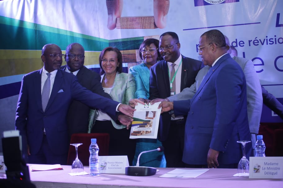 Le rapport sur le code du travail dans les mains du Gouvernement gabonais
